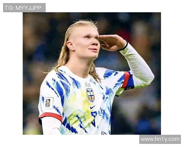 意大利足球明星中谁的颜值最高最具魅力引发球迷热议 意大利足球明星中谁的颜值最高最具魅力引发球迷热议