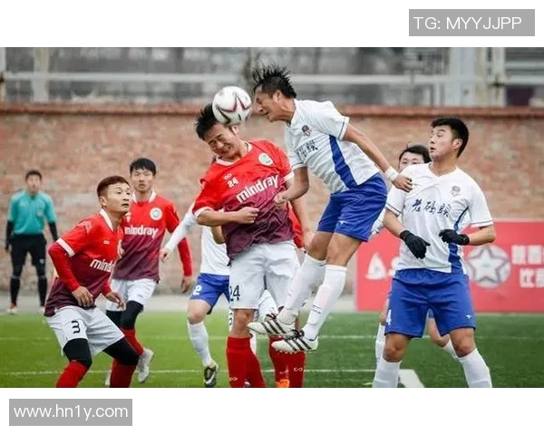 足球明星们的慈善之路与感人善举回顾 足球明星们的慈善之路与感人善举回顾