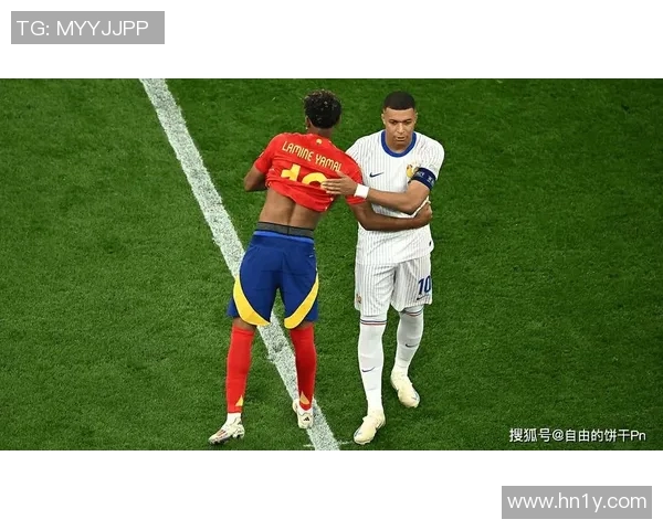 璀璨星光下的足球传奇人物揭秘与他们的辉煌成就与影响力分析